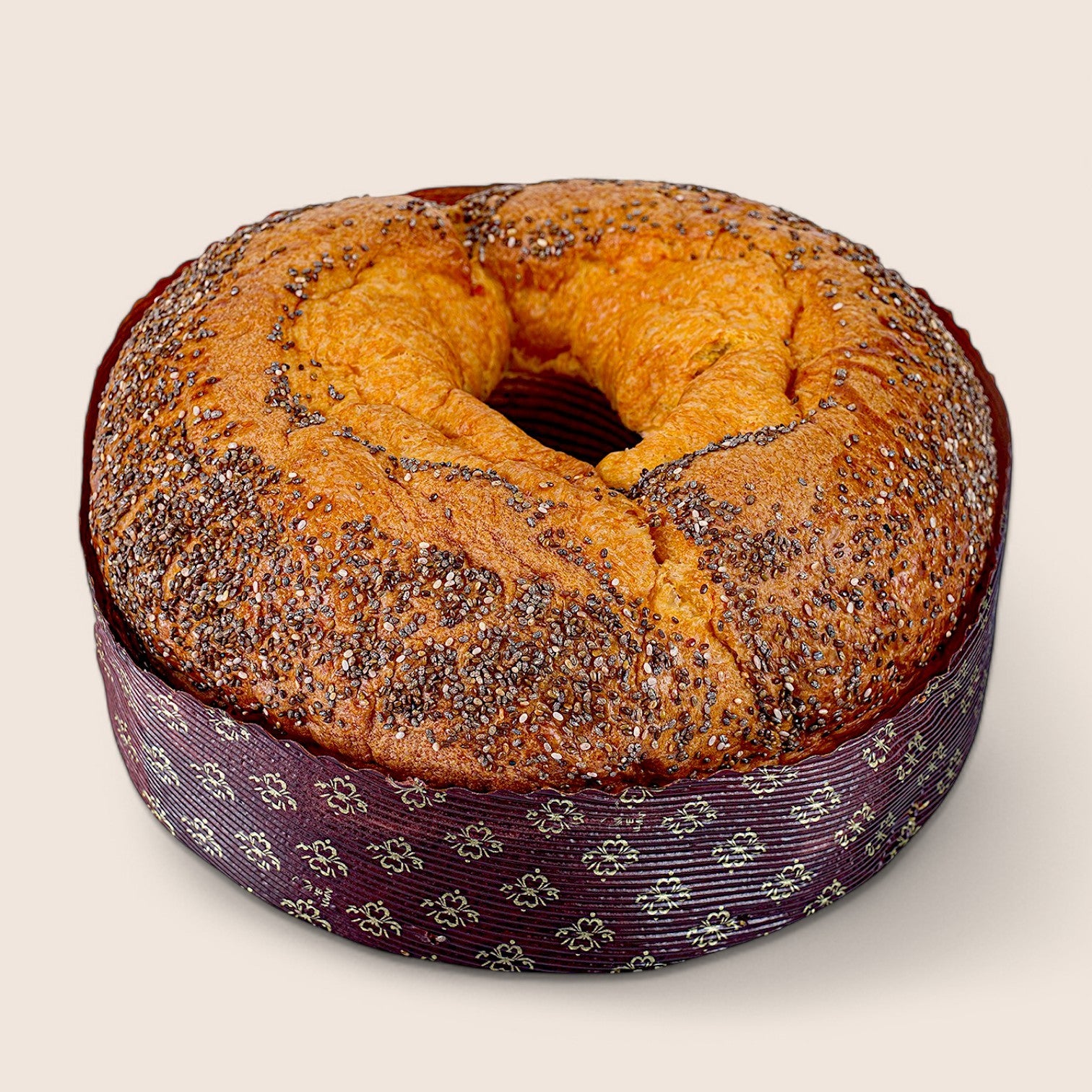 塩味のトルターノ、ナポリサラミ、ピリ辛プロヴォローネ、黒胡椒