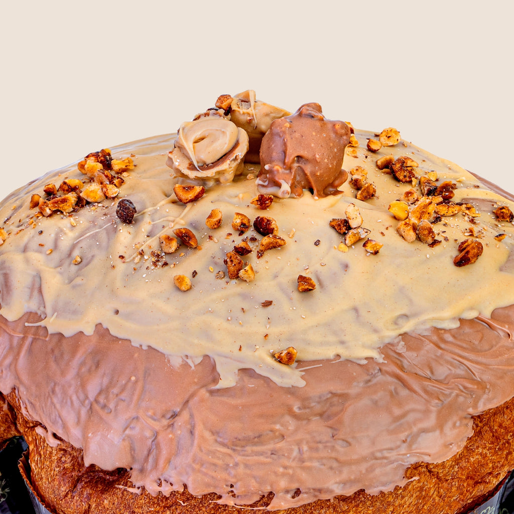 Colomba artigianale Nocciolatte, con vasetto di crema spalmabile artigianale Nocciola IGP del Piemonte