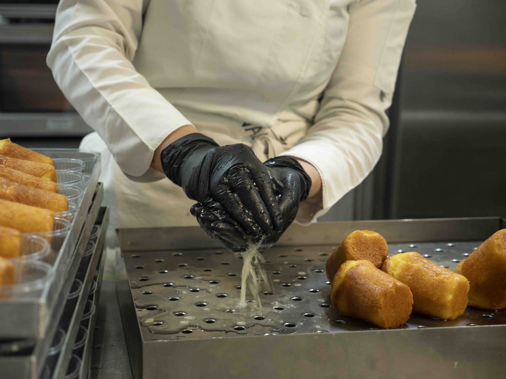 I Sottospirito al rum Jamaica, soffici mini babà in barattolo da 350g