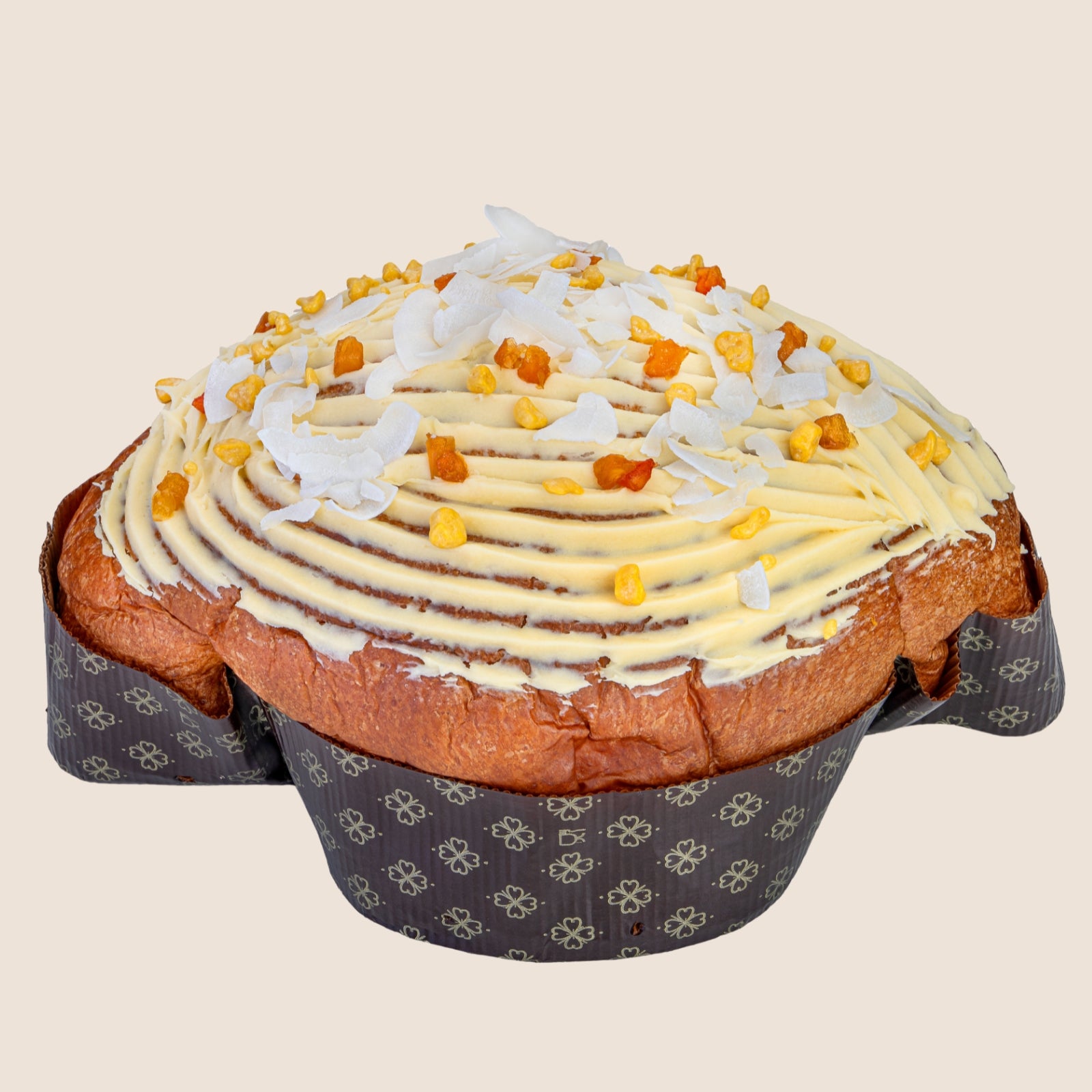 Colomba artigianale Esotica, farcita con cubetti di mango e cocco