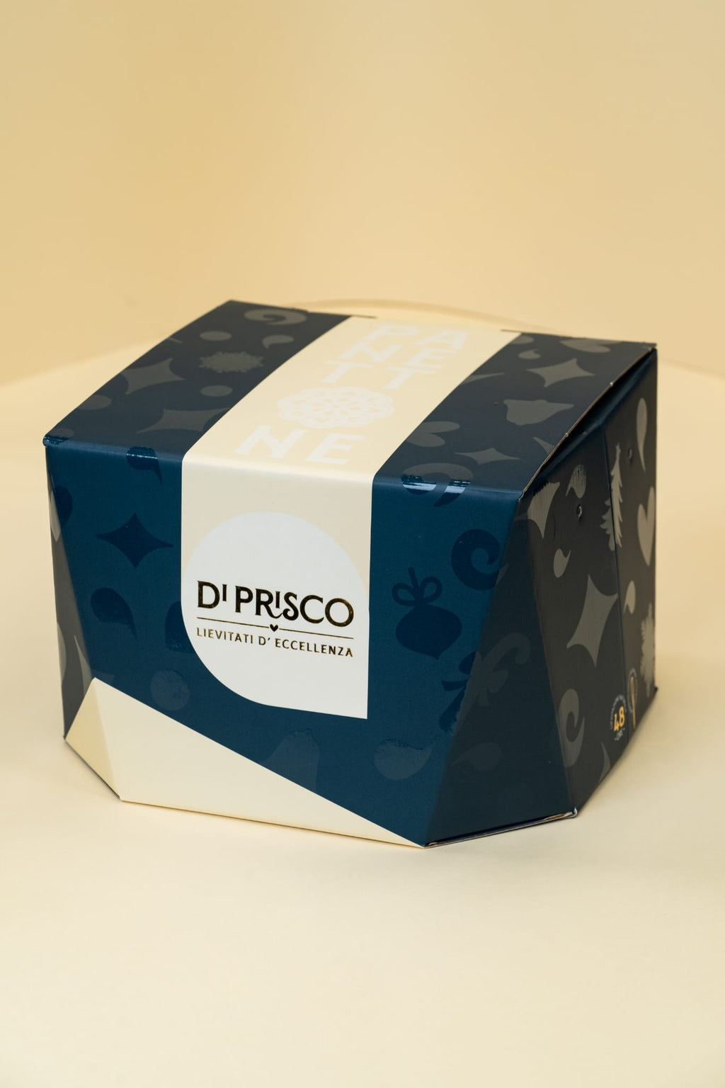Panettone artigianale Goloso Nocciolatte, con vasetto di crema spalmabile Gran Nocciola IGP