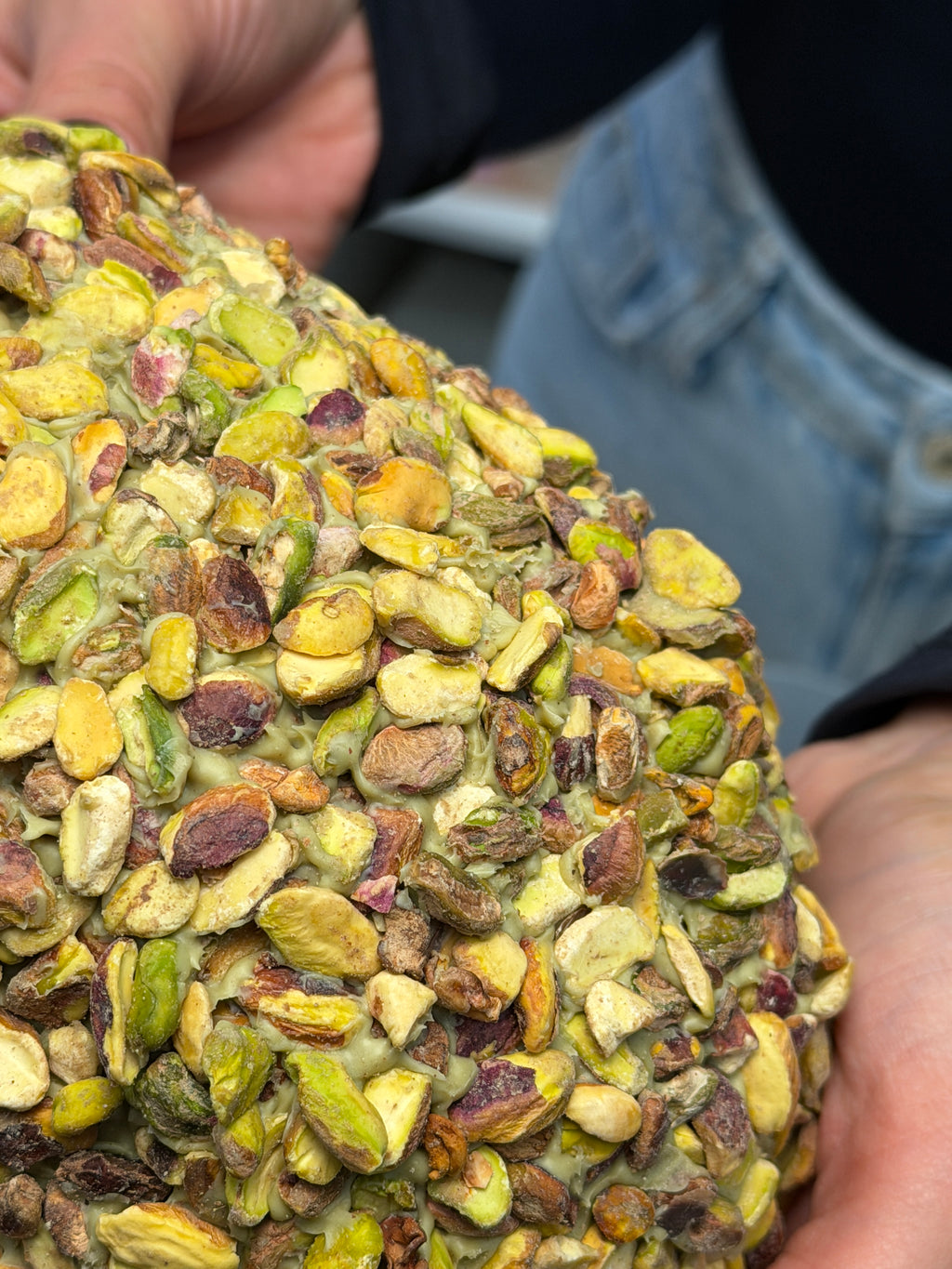 Uovo di Pasqua Smeraldo al Pistacchio, con golosa sorpresa