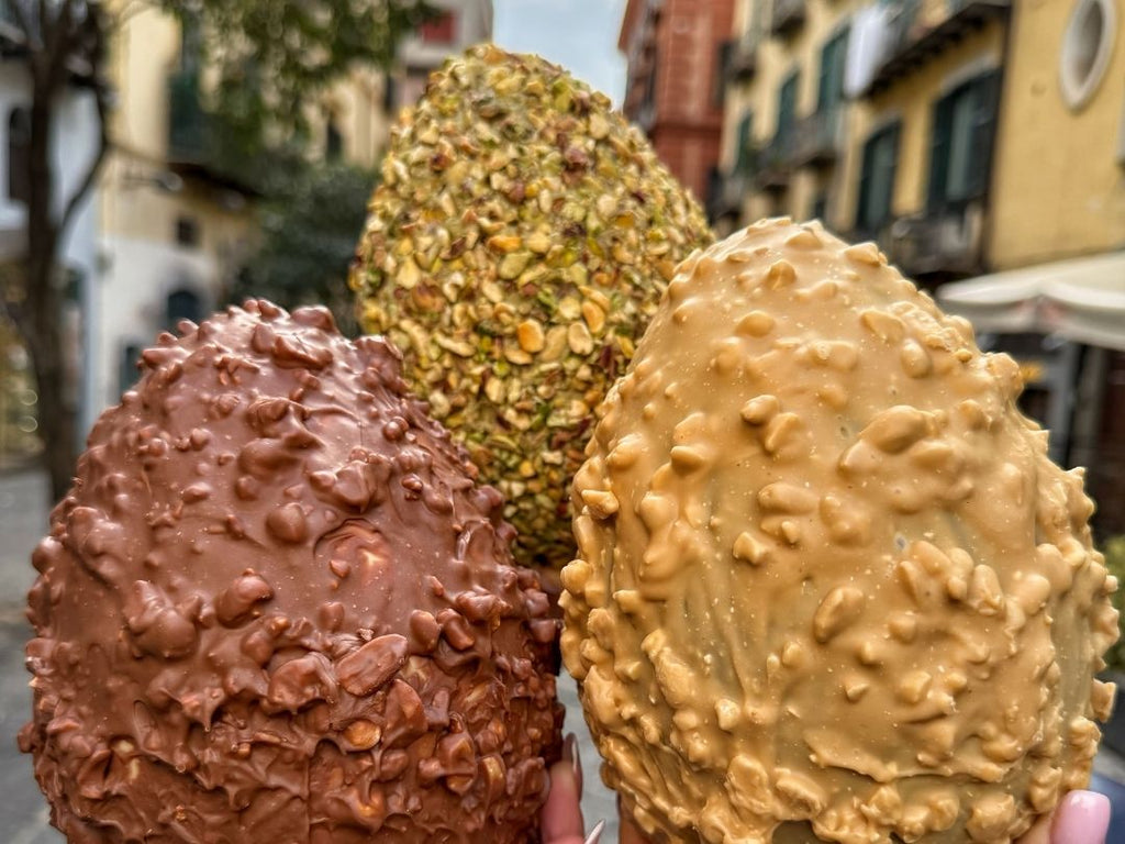 Uovo di Pasqua Ripieno Arachidi e Caramello, con golosa sorpresa